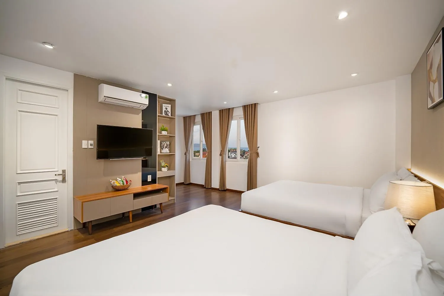 Duong Gia Hotel Dn By - Bay Luxury Da Nang 3*,  Vietnam